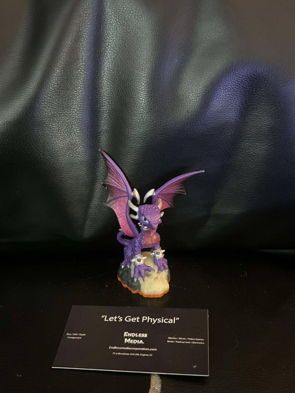 Cynder - Giants, Series 2 Activision Skylanders Loose Video Game