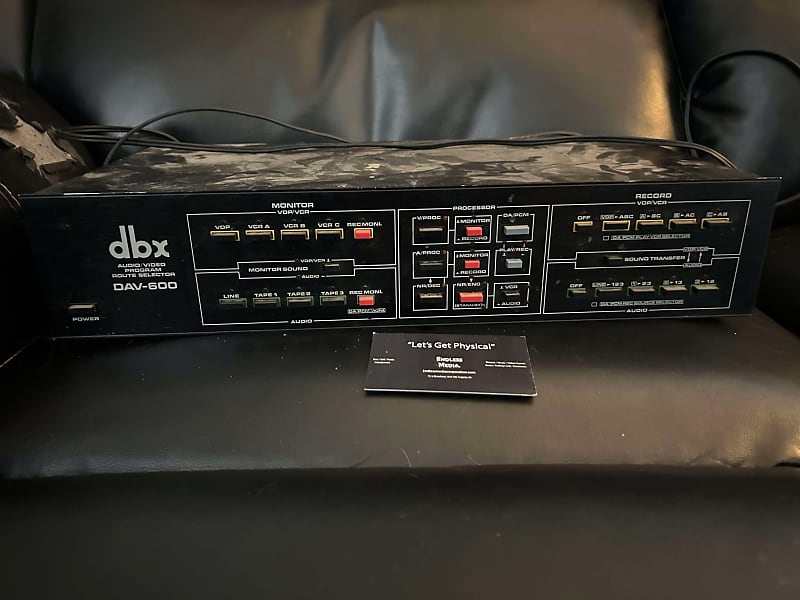 dbx DAV-600 Audio Video Program Route Selector