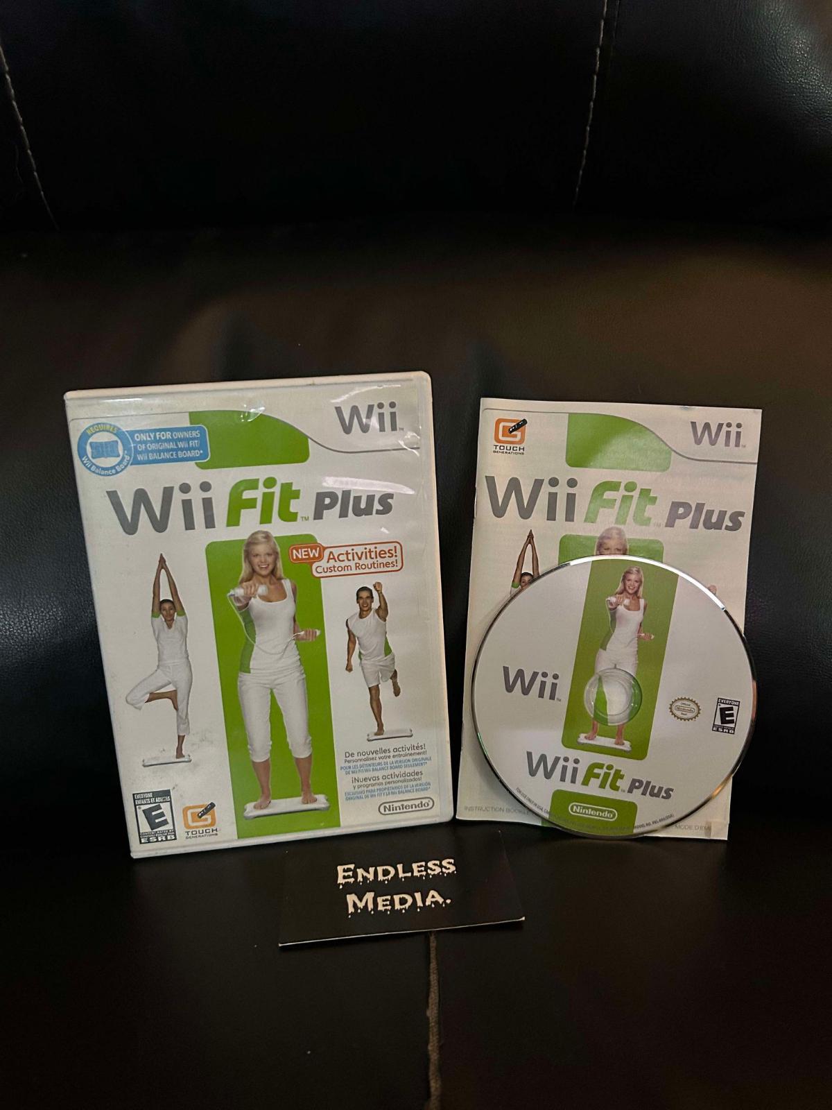 Wii Fit Plus Nintendo Wii CIB Video Game