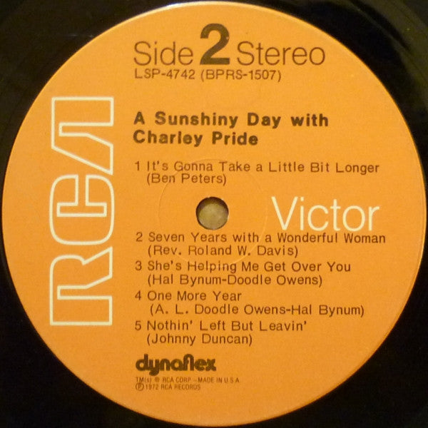 Charley Pride : A Sunshiny Day With Charley Pride (LP, Album)