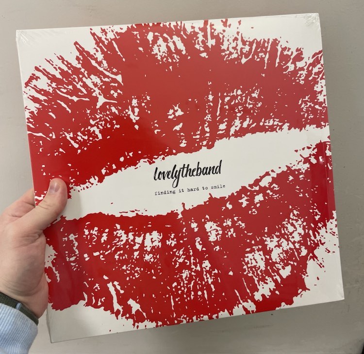 lovelytheband - Finding It Hard To Smile (2xLP) (M) - Endless Media