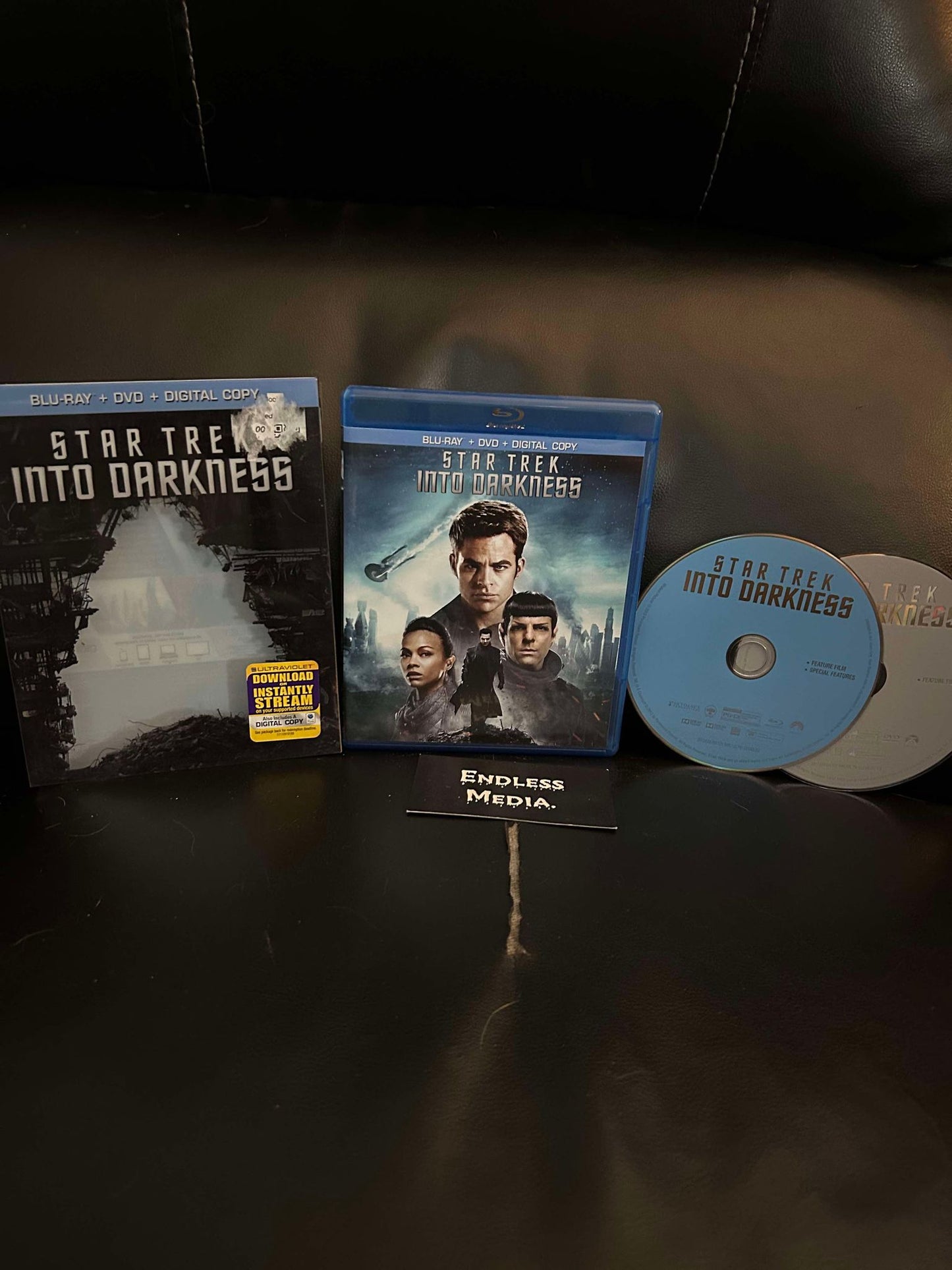 Star Trek Into Darkness [Blu-ray] (Very Good)