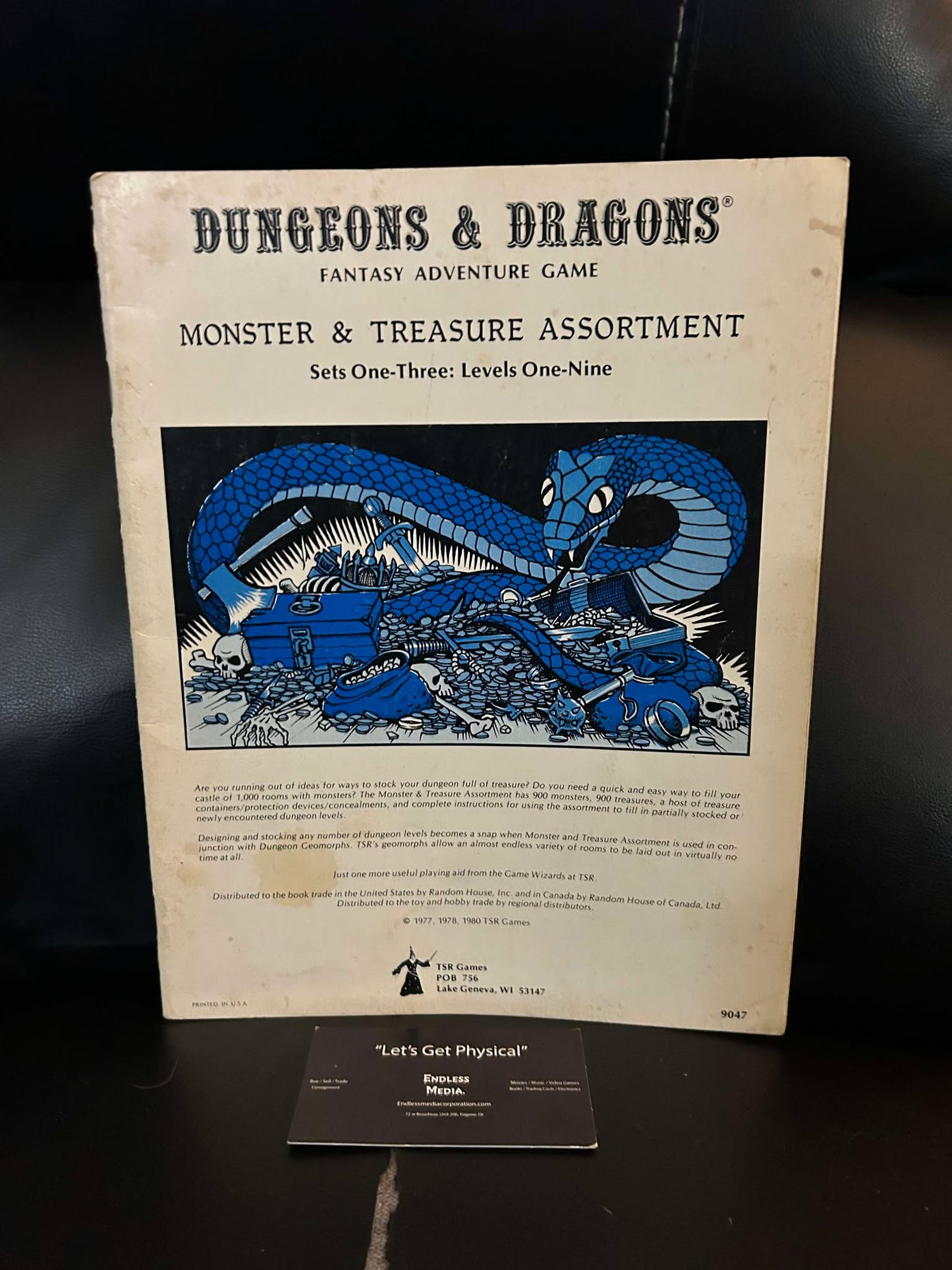 Dungeons & Dragons Monster & Treasure Assortment: Set One-Three: Levels One-Nine Softcover Book