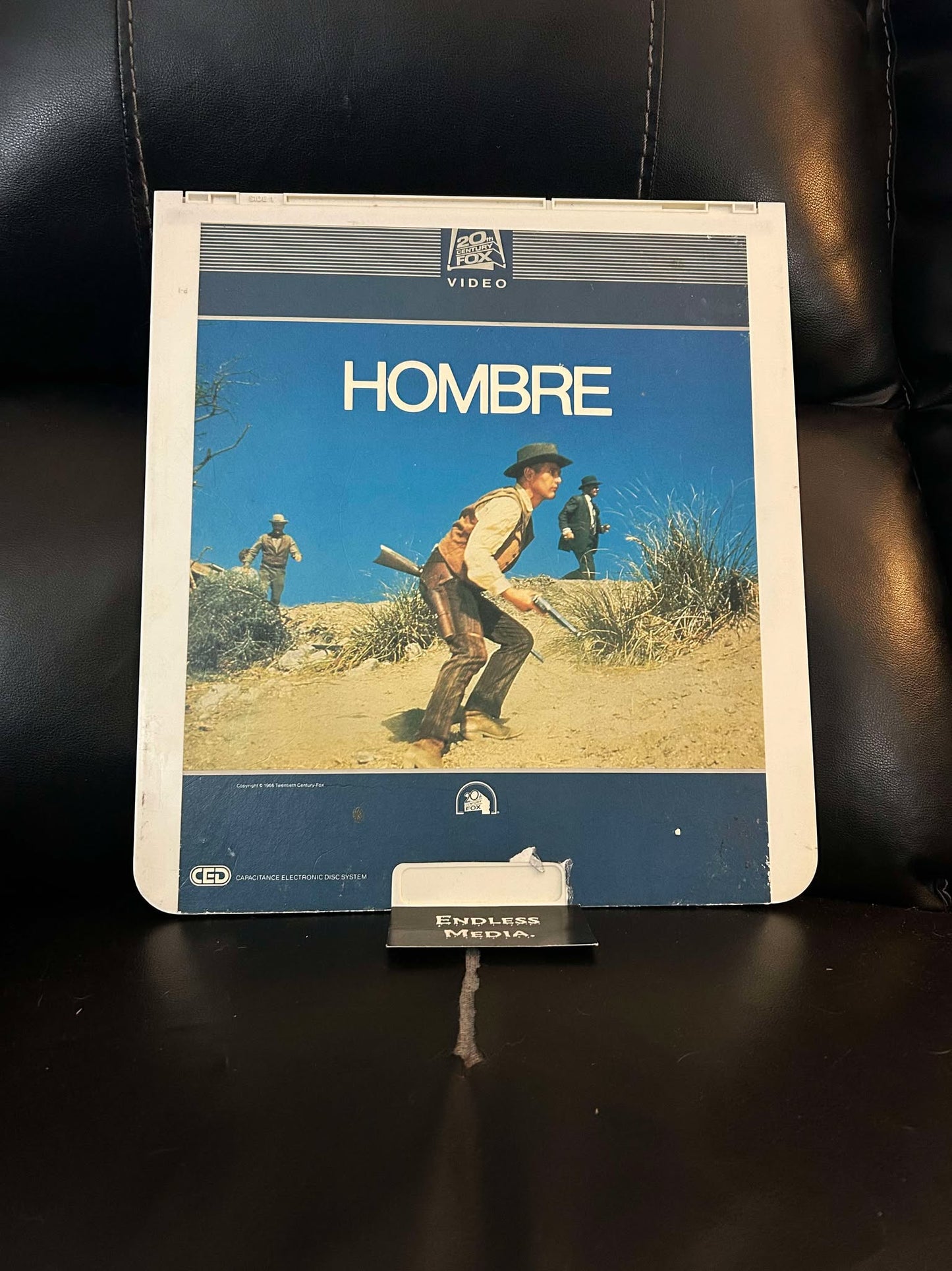 Hombre RCA [Selectavision CED] (Very Good)