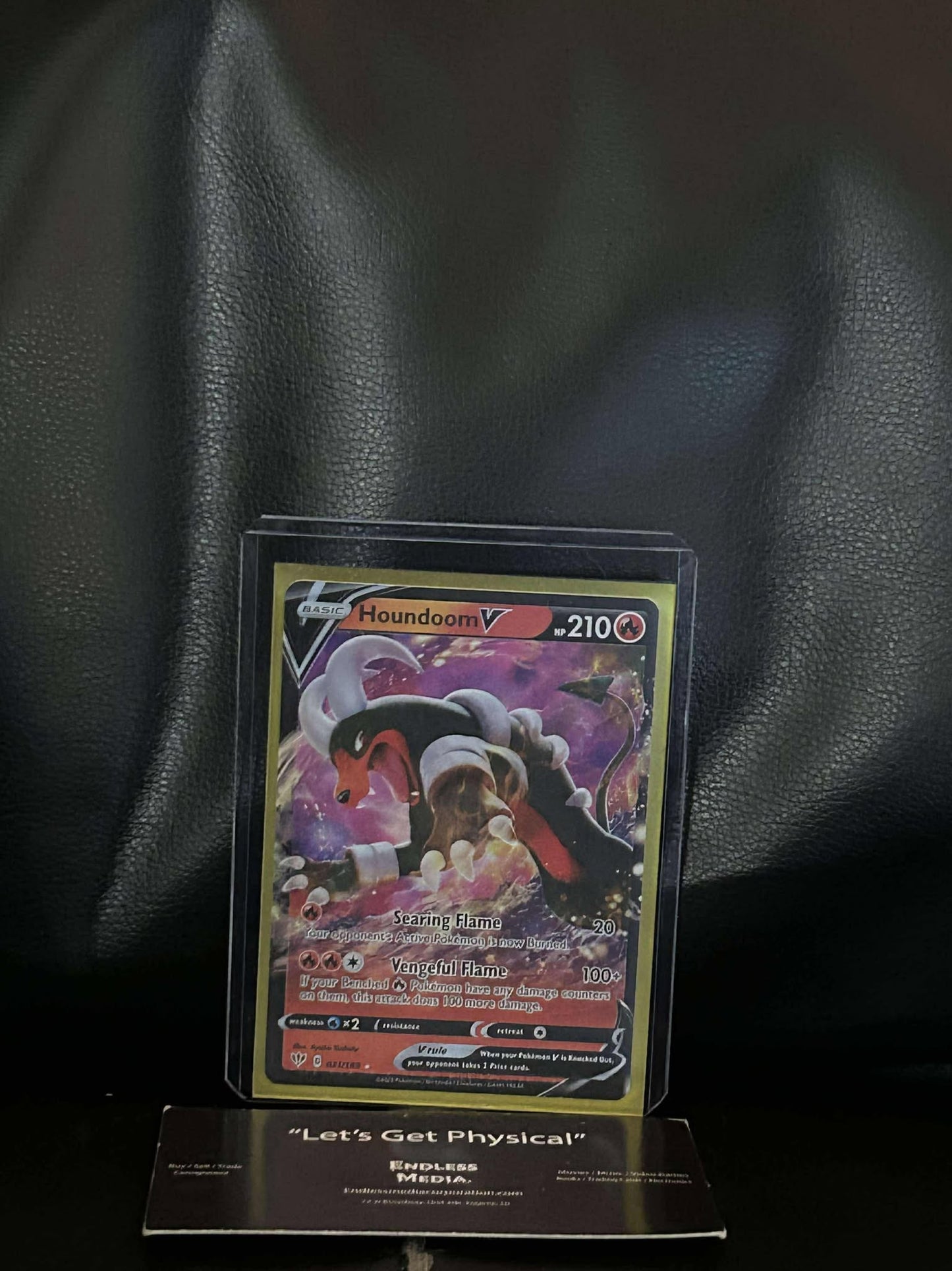 Houndoom V [SWSH03 - 021/189] Pokemon Trading Card