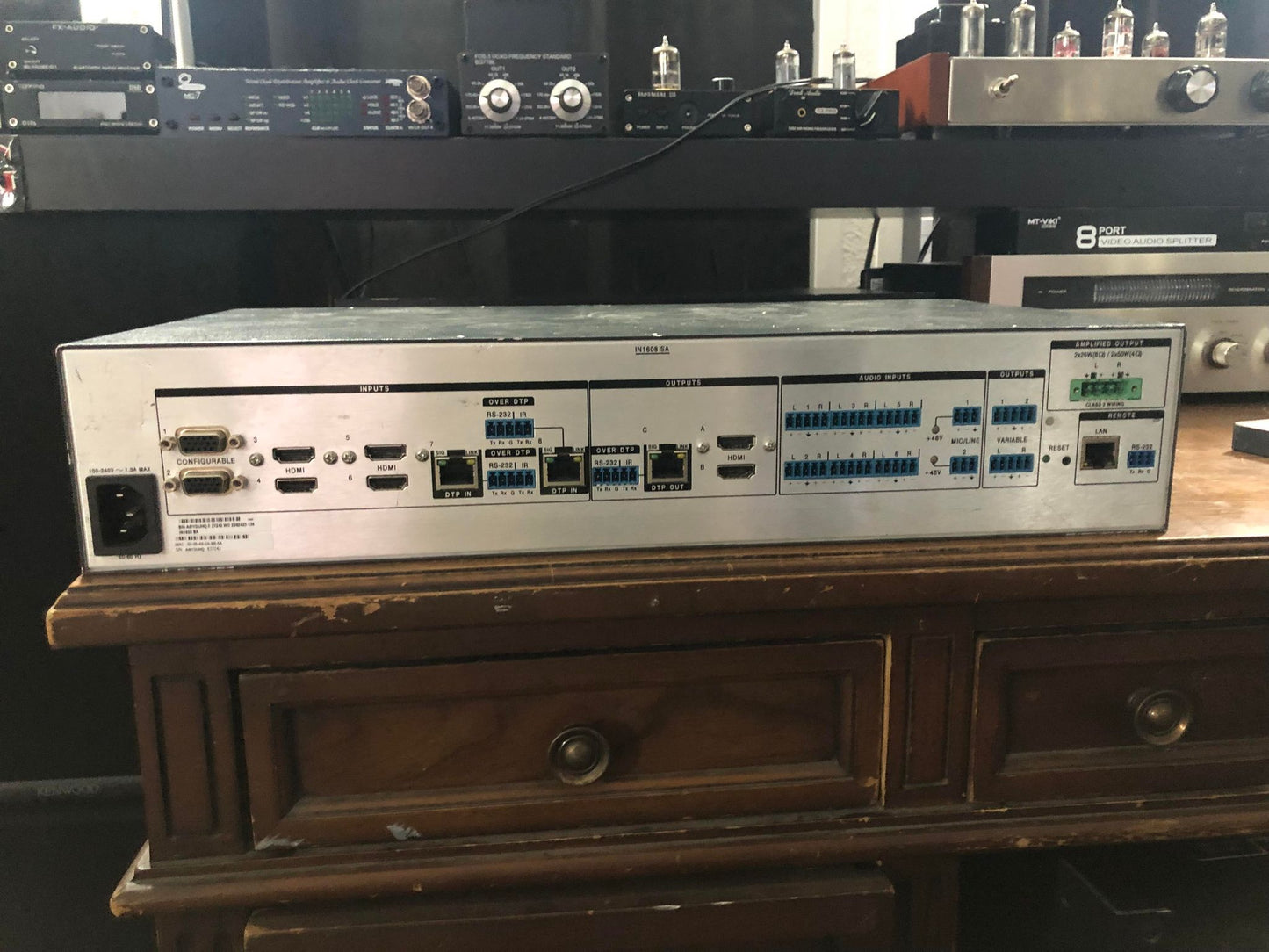 Extron In1608 Scaling Presentation Switch